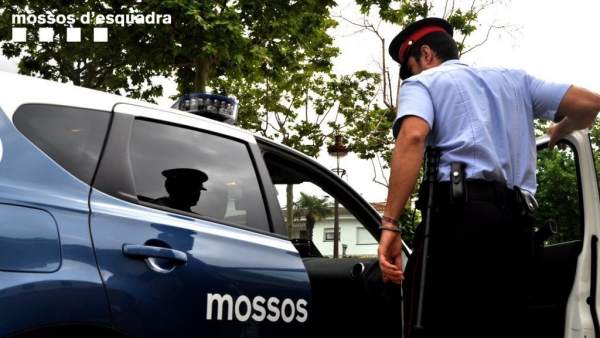 Mossos d'Esquadra Mossos d'Esquadra