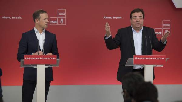 Ander Gil, portavoz socialista en el Senado, y Guillermo Fernández Vara, presidente de Extremadura. Ander Gil, portavoz socialista en el Senado, y Guillermo Fernández Vara, presidente de Extremadura.