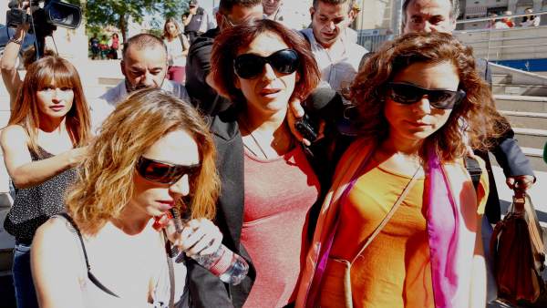 Juana Rivas, este martes a su salida de los juzgados de Granada Juana Rivas, este martes a su salida de los juzgados de Granada
