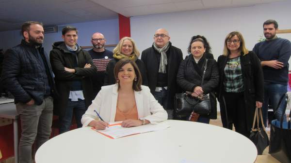 Gómez registra su candidatura a la secretaría general del PSPV de Vàlencia Gómez registra su candidatura a la secretaría general del PSPV de Vàlencia
