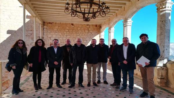 Comisión de seguimiento del Patio de Honor del Castillo de Vélez-Blanco Comisión de seguimiento del Patio de Honor del Castillo de Vélez-Blanco