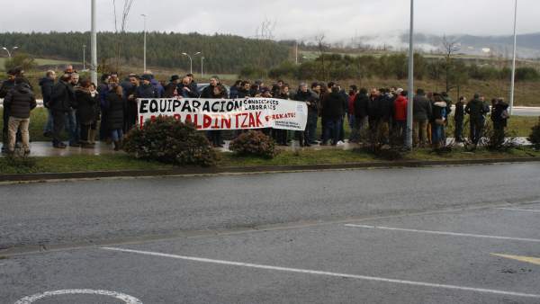 Imagen de la manifestación de los trabajadores de Tracasa Imagen de la manifestación de los trabajadores de Tracasa
