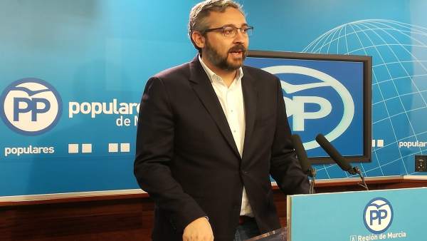 El portavoz regional del Partido Popular, Víctor Martínez El portavoz regional del Partido Popular, Víctor Martínez