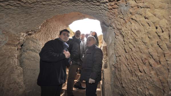 Monzón y Selgua impulsan una ruta sobre la guerra civil. Monzón y Selgua impulsan una ruta sobre la guerra civil.