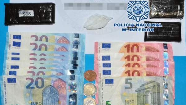 Dinero y droga intervenidos Dinero y droga intervenidos