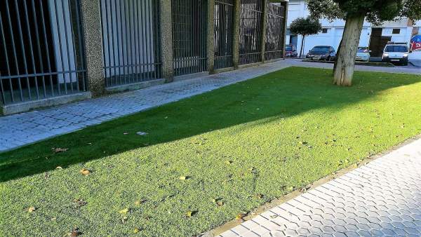 IU critica la colocación de césped artificial en San Pablo-Santa Justa IU critica la colocación de césped artificial en San Pablo-Santa Justa