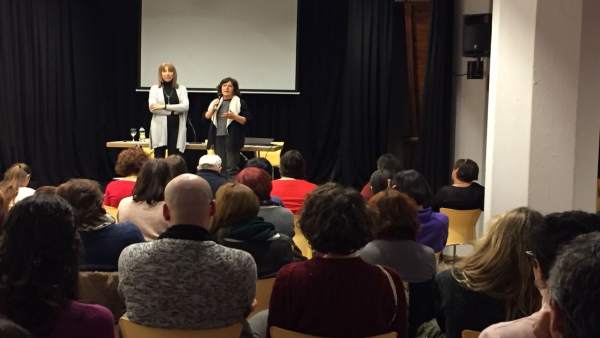 Broto ha clausurado la jonada sobre coeducación en Sabiñanigo. Broto ha clausurado la jonada sobre coeducación en Sabiñanigo.