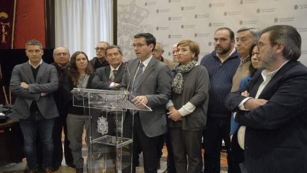 Mesa del Ferrocarril presenta una concentración ante Subdelegación Mesa del Ferrocarril presenta una concentración ante Subdelegación