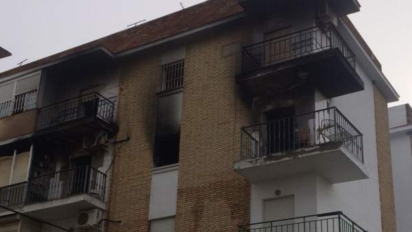 Incendio registado en un bloque de Dos Hermanas Incendio registado en un bloque de Dos Hermanas