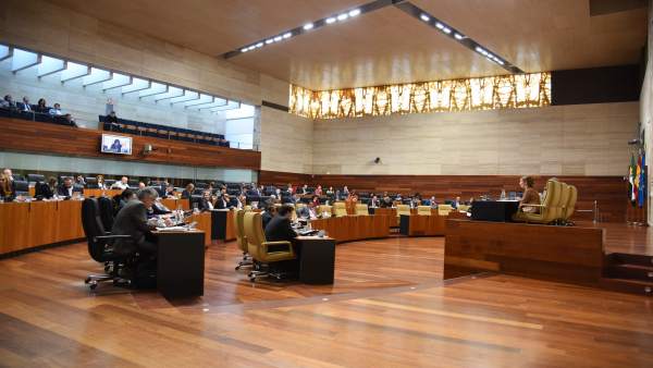 Panorámica del hemiciclo de la Asamblea de Extrremadura Panorámica del hemiciclo de la Asamblea de Extrremadura