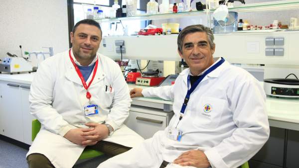Los profesores de la CEU UCH Salvatore Sauro y Santiago Arias Luxan Los profesores de la CEU UCH Salvatore Sauro y Santiago Arias Luxan