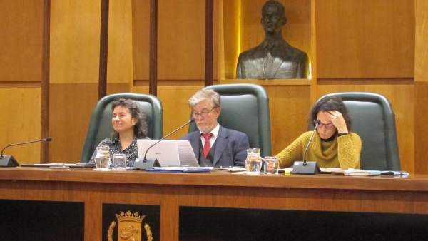 El Ayuntamiento celebra sesión plenaria El Ayuntamiento celebra sesión plenaria