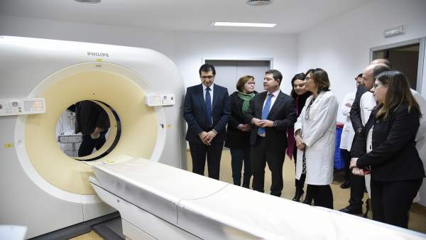 Visita de García-Page y Regina Leal al hospital de Ciudad Real Visita de García-Page y Regina Leal al hospital de Ciudad Real