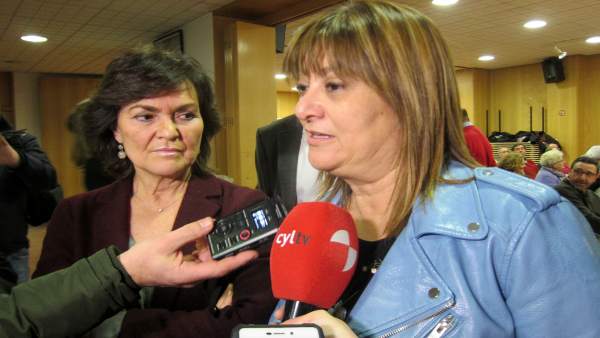 Carmen Calvo y Teresa López Viejo, en la sede del PSOE Carmen Calvo y Teresa López Viejo, en la sede del PSOE
