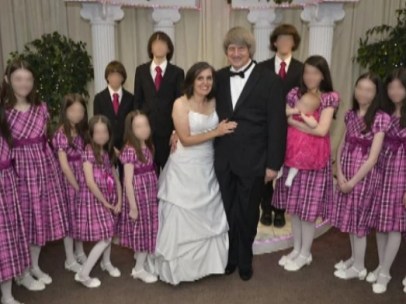 Detenidos en California por torturar a sus hijos