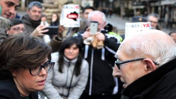 La vicepresidenta del Gobierno, con el portavoz de Soria Ya! La vicepresidenta del Gobierno, con el portavoz de Soria Ya!