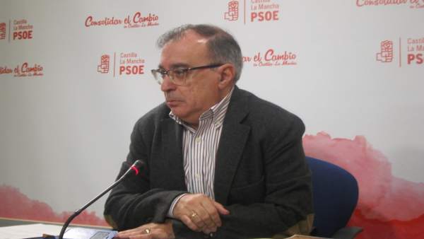 Mora en rueda de prensa Mora en rueda de prensa