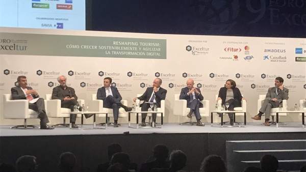 Exceltur alcalde de la torre turismo málaga sostenible fitur foro liderazgo Exceltur alcalde de la torre turismo málaga sostenible fitur foro liderazgo