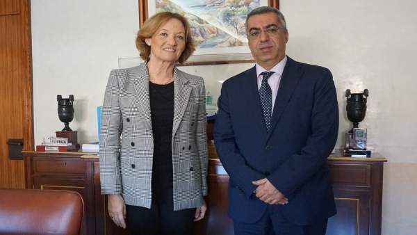 La presidenta de la APA y el cónsul de Marruecos La presidenta de la APA y el cónsul de Marruecos