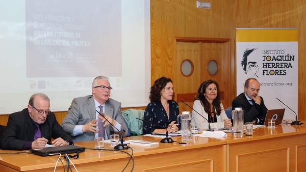 Baltasar Garzón abre un seminario en la UPO Baltasar Garzón abre un seminario en la UPO