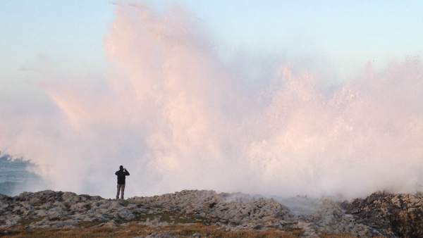 Olas en el Cantábrico Olas en el Cantábrico
