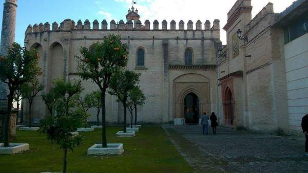 Monasterio de San Isidoro del Campo en Santiponce (Sevilla) Monasterio de San Isidoro del Campo en Santiponce (Sevilla)