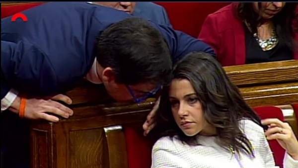 Arrimadas durante la elección de la presidencia de la Mesa. Arrimadas durante la elección de la presidencia de la Mesa.