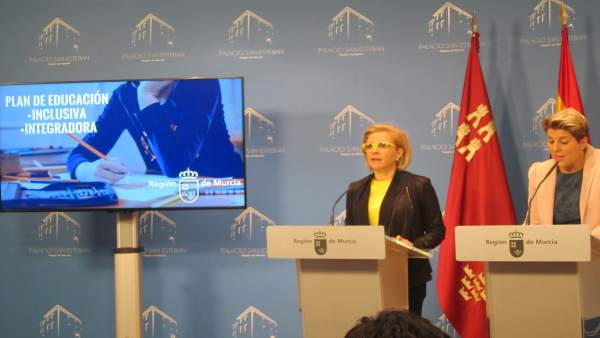 Adela Martínez-Cachá, en la rueda de prensa Adela Martínez-Cachá, en la rueda de prensa