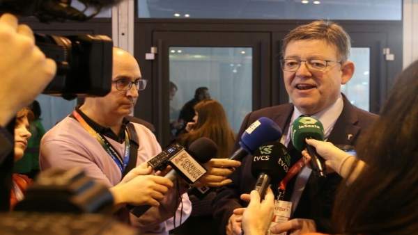 Puig atiende a los medios en Fitur Puig atiende a los medios en Fitur