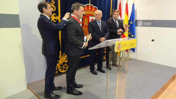 El Tsjn Informa: El Ministerio De Justicia Condecora Al Magistrado Pamplonés Mig El Tsjn Informa: El Ministerio De Justicia Condecora Al Magistrado Pamplonés Mig