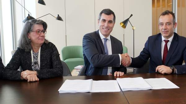 Firma del acuerdo entre EDP y General Electric Firma del acuerdo entre EDP y General Electric