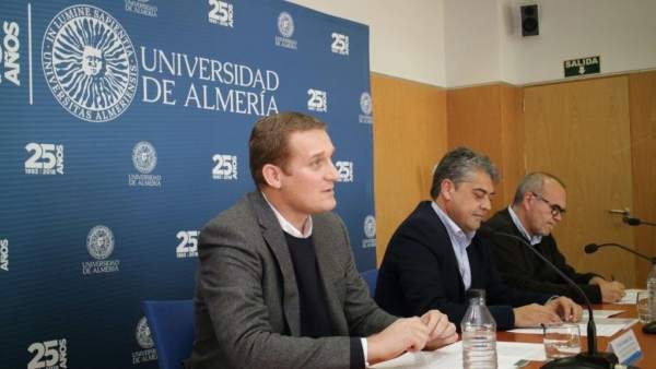 Junta y UAL colaborarán para la conservación de artales Junta y UAL colaborarán para la conservación de artales