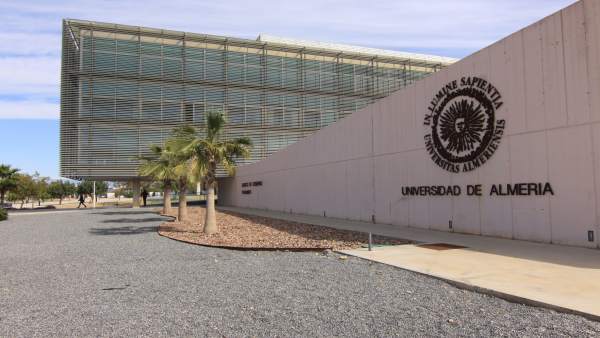 Universidad de Almería Universidad de Almería