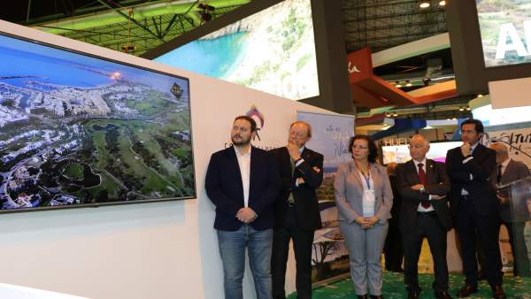 El Ejido ha presentad en Fitur su nueva aplicación con tecnología 360º. El Ejido ha presentad en Fitur su nueva aplicación con tecnología 360º.