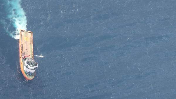 El petrolero Sanchi deja cuatro manchas de crudo de 101 kilómetros cuadrados El petrolero Sanchi deja cuatro manchas de crudo de 101 kilómetros cuadrados