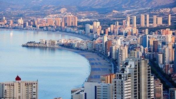 Benidorm en una vista aérea del amanecer Benidorm en una vista aérea del amanecer