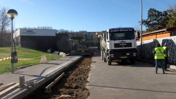 Imagen De Los Trabajos En El Acceso Al Embarcadero Imagen De Los Trabajos En El Acceso Al Embarcadero