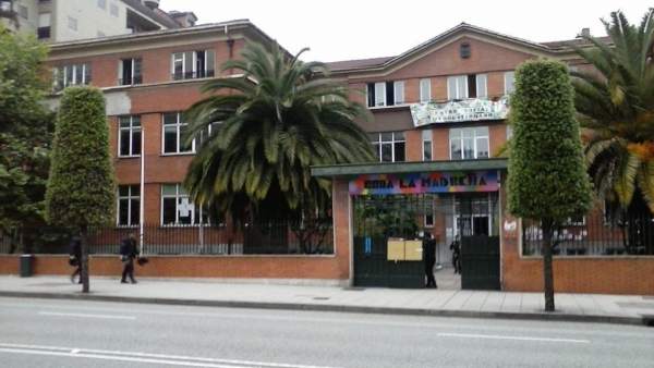 Edificio ocupado de 'La madreña' Edificio ocupado de 'La madreña'