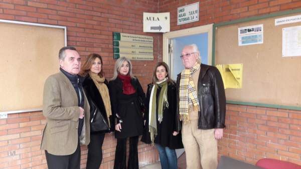 Parlamentarios del PP visitan un centros de formación de empleo Parlamentarios del PP visitan un centros de formación de empleo