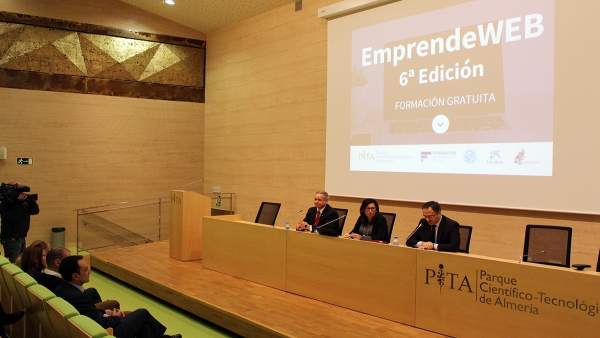 Presentación del programa EmprendeWEB del PITA Presentación del programa EmprendeWEB del PITA