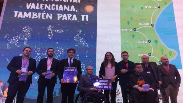 Mónica Oltra y Francesc Colomer presentan 'La C. Valenciana también para ti' Mónica Oltra y Francesc Colomer presentan 'La C. Valenciana también para ti'