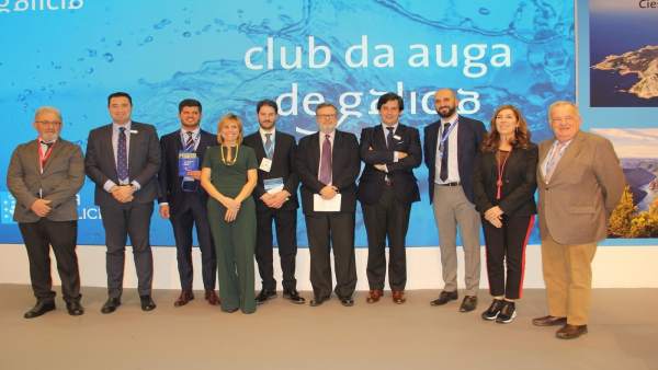 Nota De Prensa E Fotografía: O ‘Club Da Auga De Galicia’ Bota A Andar En Fitur U Nota De Prensa E Fotografía: O ‘Club Da Auga De Galicia’ Bota A Andar En Fitur U