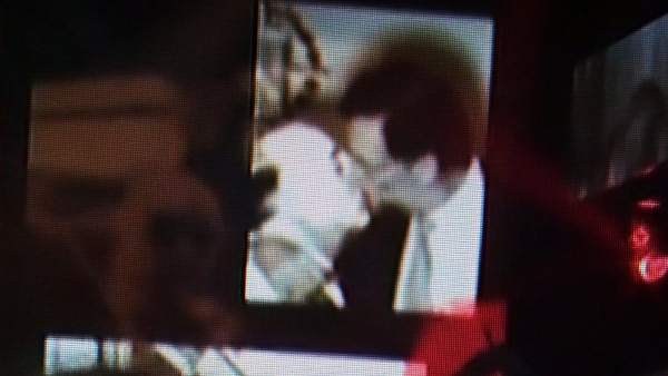 Beso entre Rajoy y Franco Beso entre Rajoy y Franco