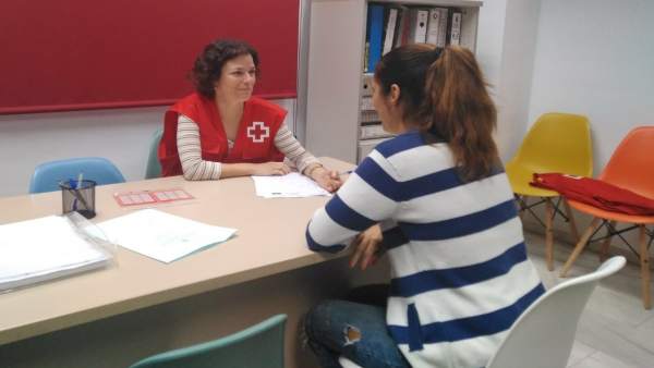 Cruz Roja Málaga Atención A Personas Refugiadas Cruz Roja Málaga Atención A Personas Refugiadas