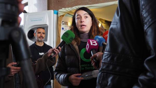 Amics de la Terra atiende medios Amics de la Terra atiende medios