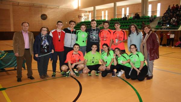 Equipo de voley del IES Fuente de la Peña Equipo de voley del IES Fuente de la Peña