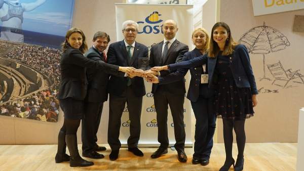 Costa Cruceros premia a Tarragona Cruise Port Costa Daurada Costa Cruceros premia a Tarragona Cruise Port Costa Daurada
