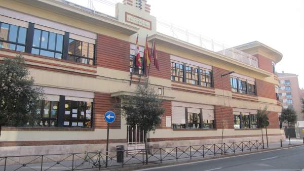 Un colegio público de Castilla y León Un colegio público de Castilla y León