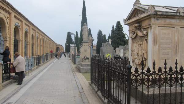 Cementerio de Zaragoza Cementerio de Zaragoza