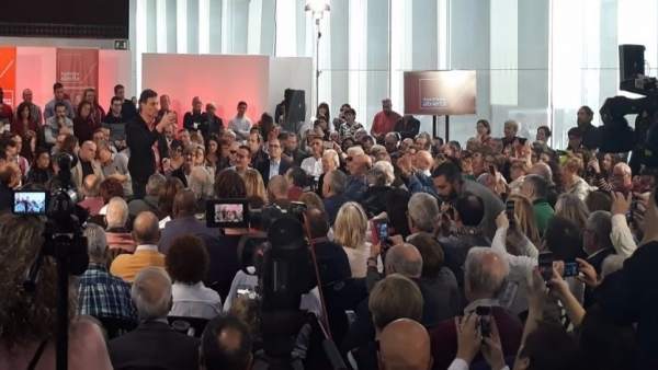 Pedro Sánchez en la Asamblea Abierta a la ciudadanía Pedro Sánchez en la Asamblea Abierta a la ciudadanía
